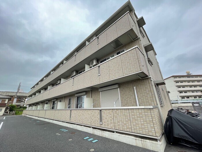 物件外観写真1　(外観)