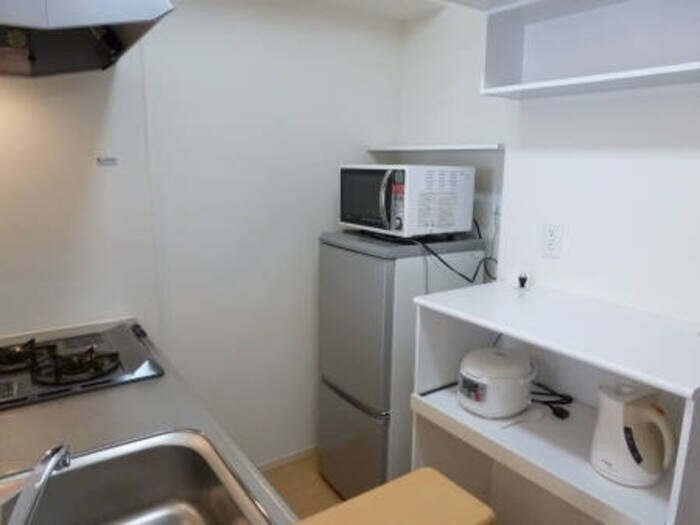 物件内観写真4　(ｼｽﾃﾑｷｯﾁﾝ･冷蔵庫･電子ﾚﾝｼﾞ･炊飯･ﾎﾟｯﾄ)