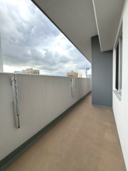 物件内観写真13　(３面バルコニー)