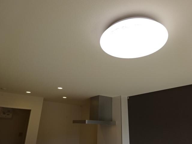 物件内観写真24　(照明器具)