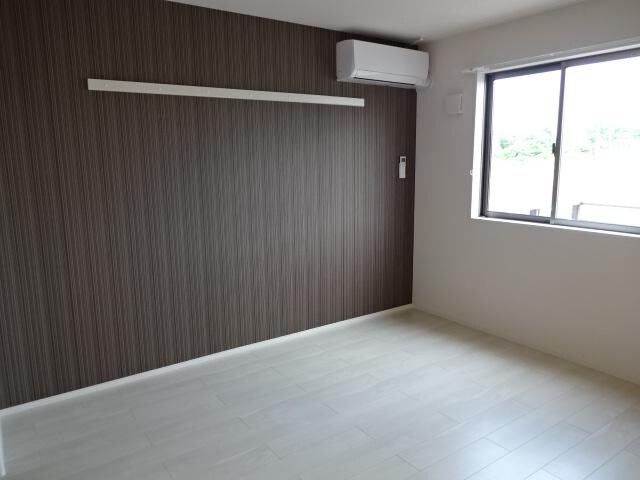 物件内観写真11　(室内)