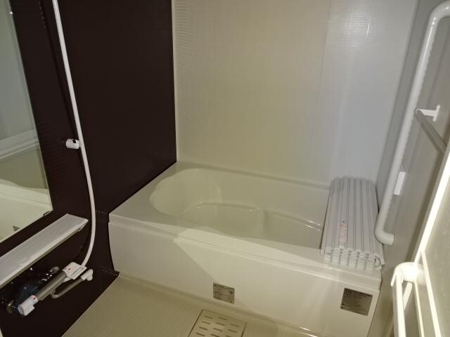 物件内観写真14　(浴室乾燥機付き)