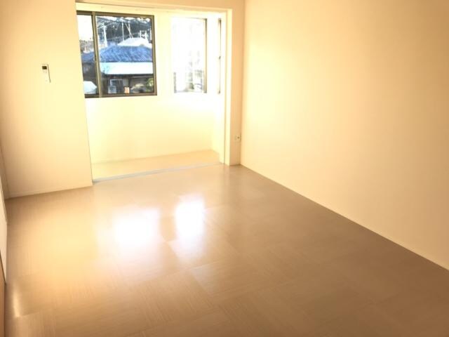 物件内観写真9　(リビング)