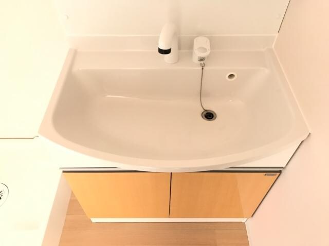 物件内観写真13　(洗髪洗面化粧台)