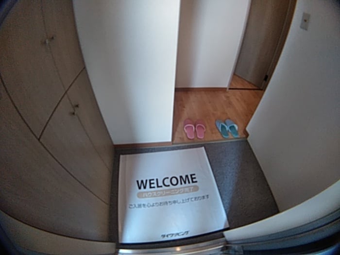 物件内観写真11　(玄関)