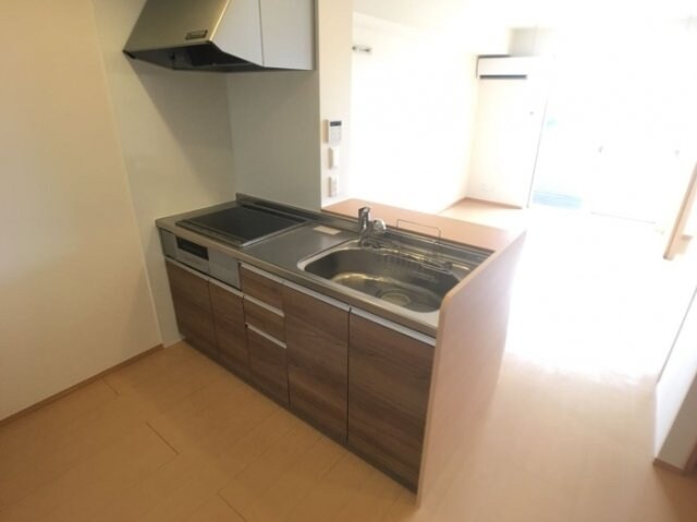 物件内観写真5　(システムキッチン)