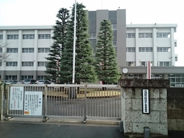 物件外観写真5　(茨城県立結城第二高等学校まで600m)