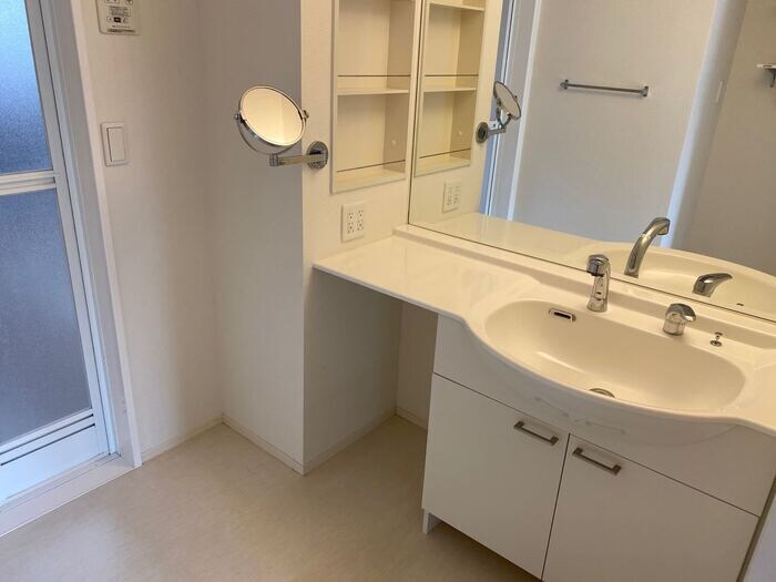 物件内観写真7　(洗面所)