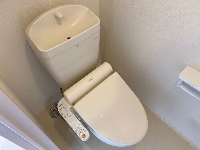 物件内観写真8　(トイレ)