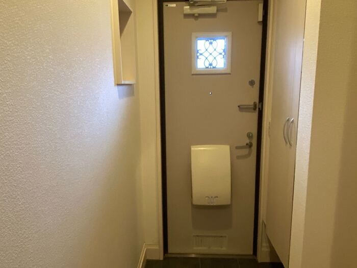 物件内観写真10　(玄関)