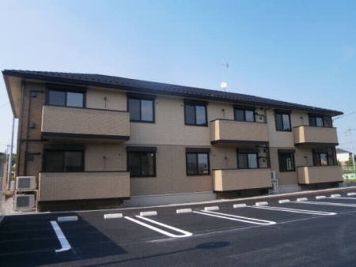 物件外観写真1　(建物外観)