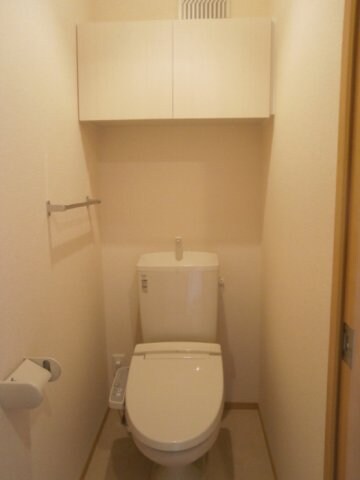物件内観写真12　(トイレ)