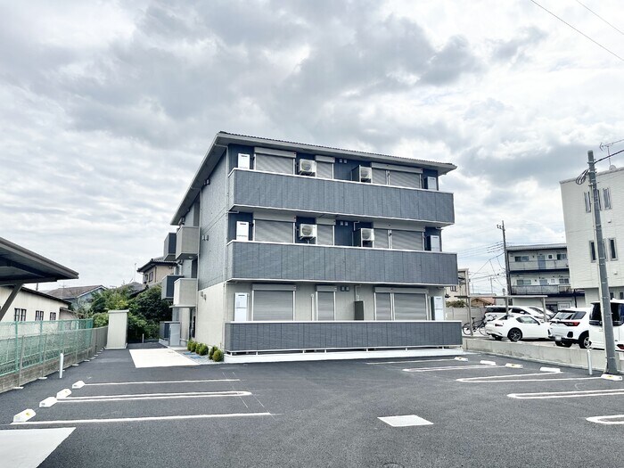 物件外観写真1　(建物外観)