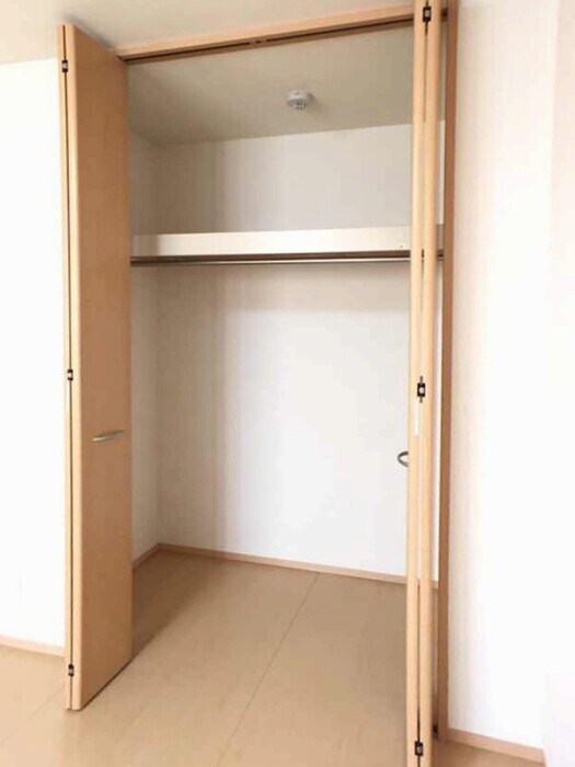 物件内観写真15　(収納)