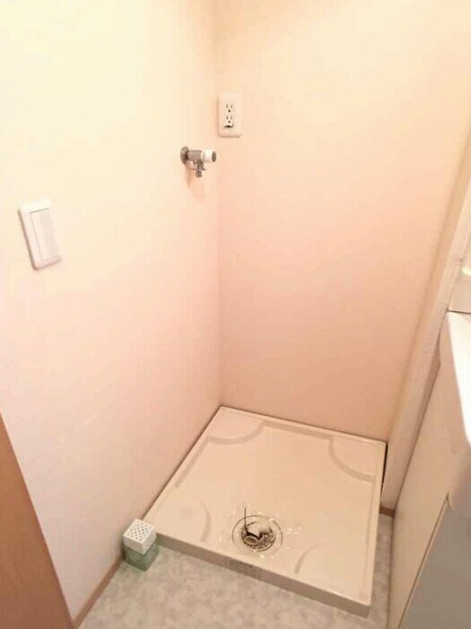 物件内観写真19　(洗濯機置き場)