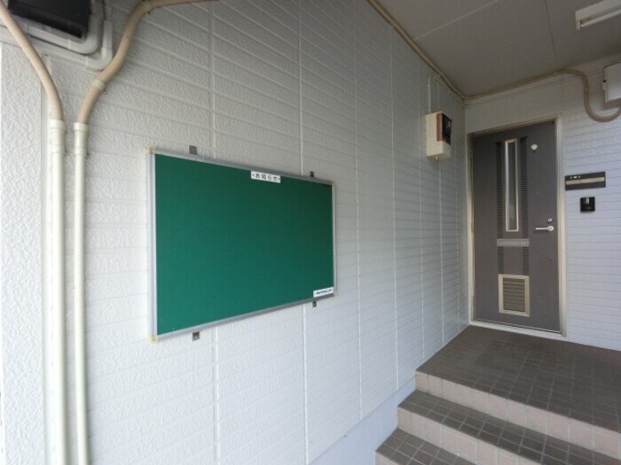 物件外観写真3　(ロビー)