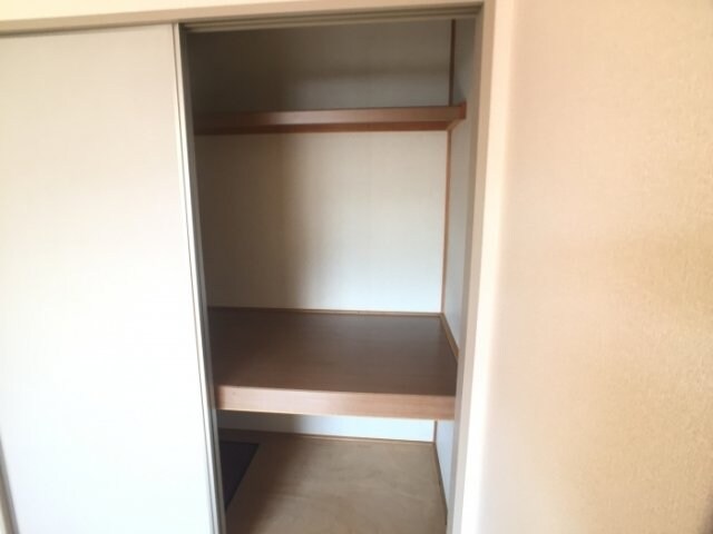 物件内観写真13　(収納)