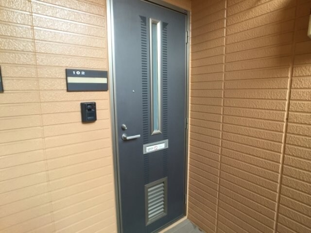 物件内観写真14　(玄関)