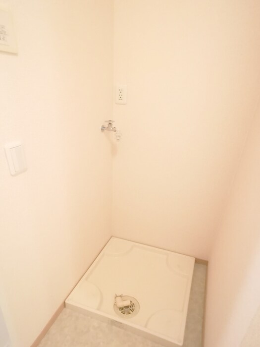 物件内観写真21　(洗濯機置き場)