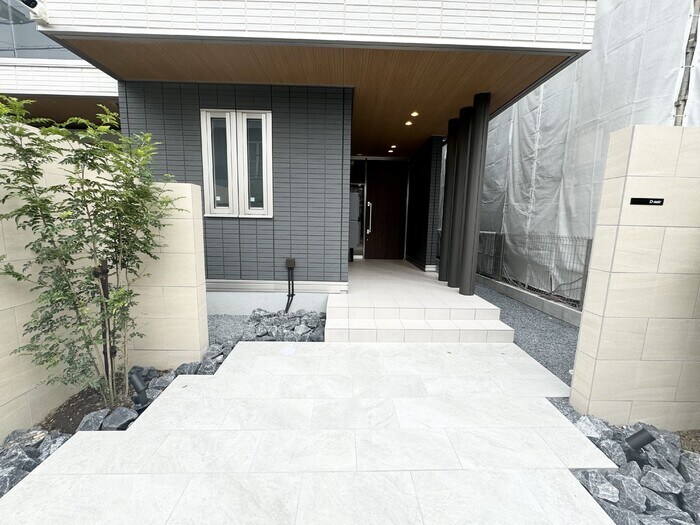 物件外観写真2　(ロビー)