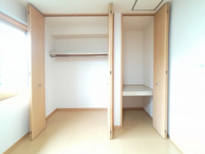 物件内観写真13　(収納)