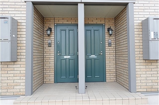 物件内観写真22　(玄関前)