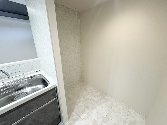 物件内観写真5　(冷蔵庫置き場)