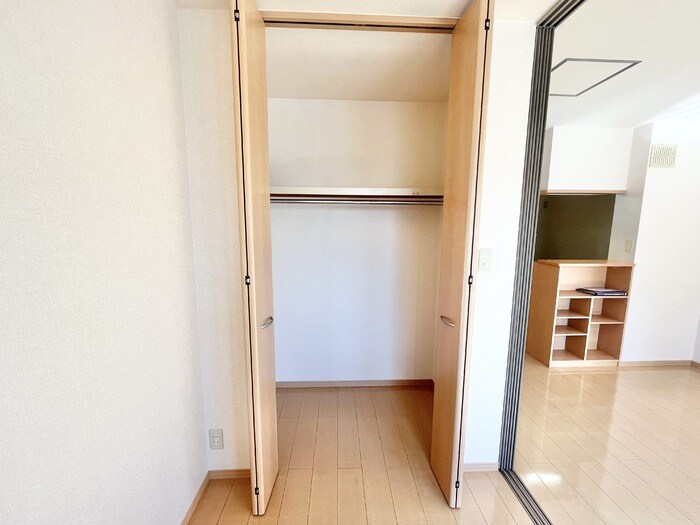 物件内観写真13　(クローゼット)