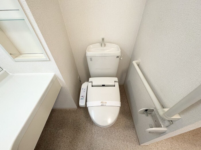 物件内観写真11　(トイレ)