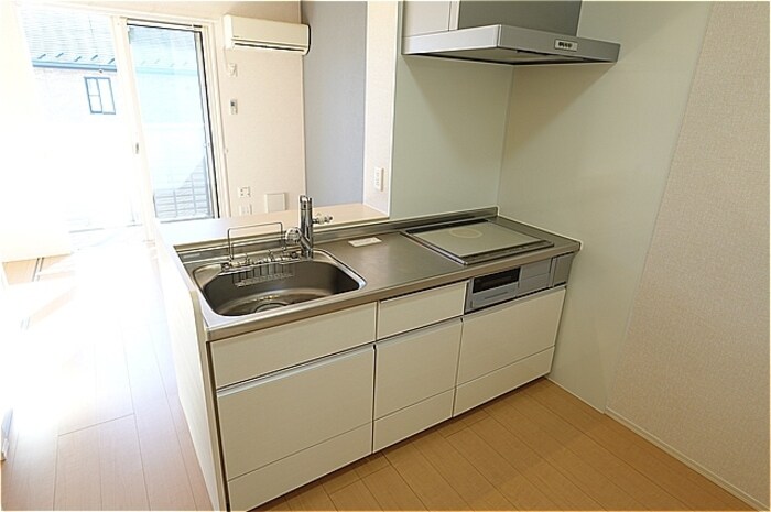 物件内観写真6　(システムキッチン（ＩＨ）)