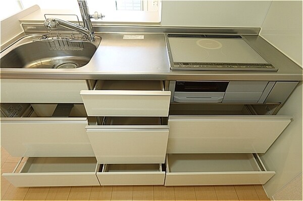 キッチン(キッチン・収納)