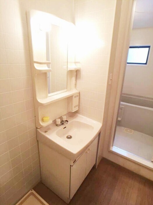 物件内観写真13　(洗面台)