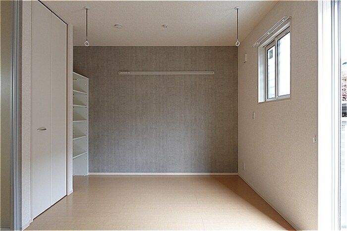 物件内観写真8　(洋室)