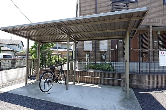 物件内観写真18　(駐輪場)