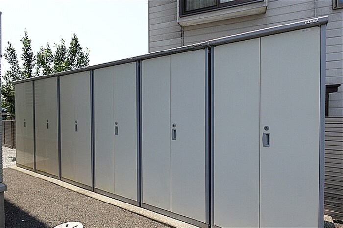 物件内観写真16　(外部物置)