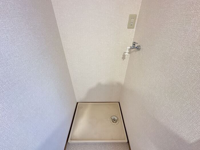 物件内観写真16　(洗濯機置場)