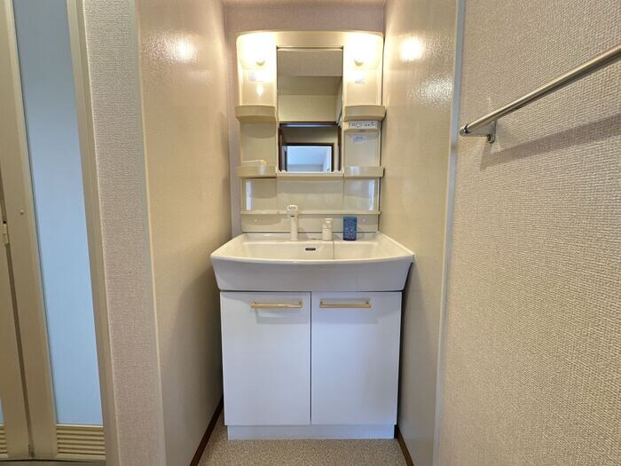 物件内観写真17　(洗面所)