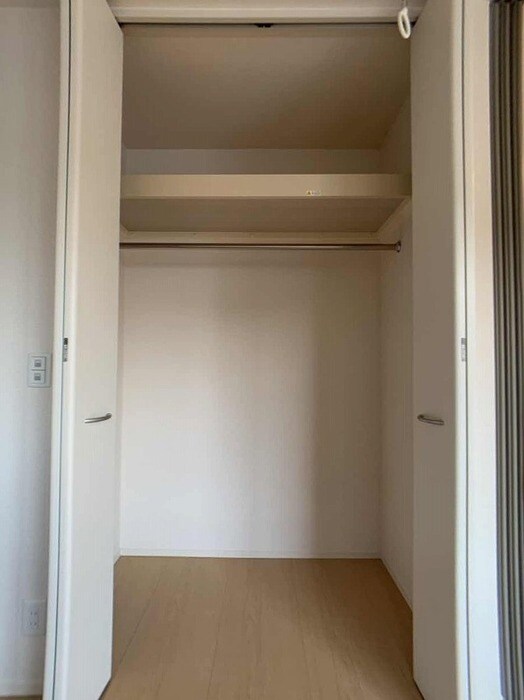 物件内観写真10　(クローゼット（ベッドコーナー3帖）)