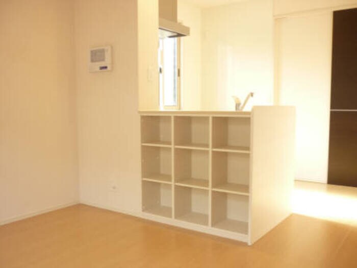 物件内観写真20　(飾り棚付き)