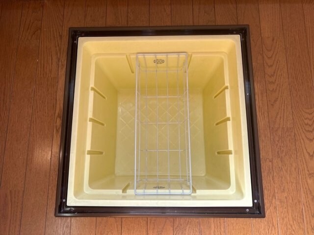 物件内観写真15　(床下収納)