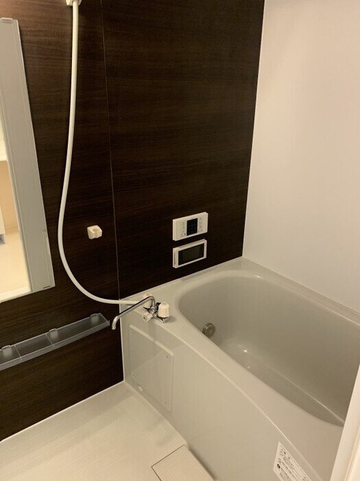 物件内観写真9　(換気暖房乾燥機付浴室)