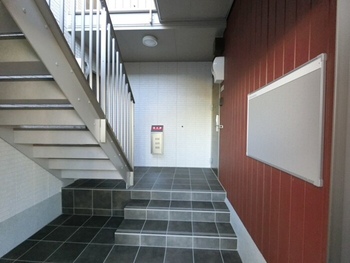 物件外観写真4　(ロビー)