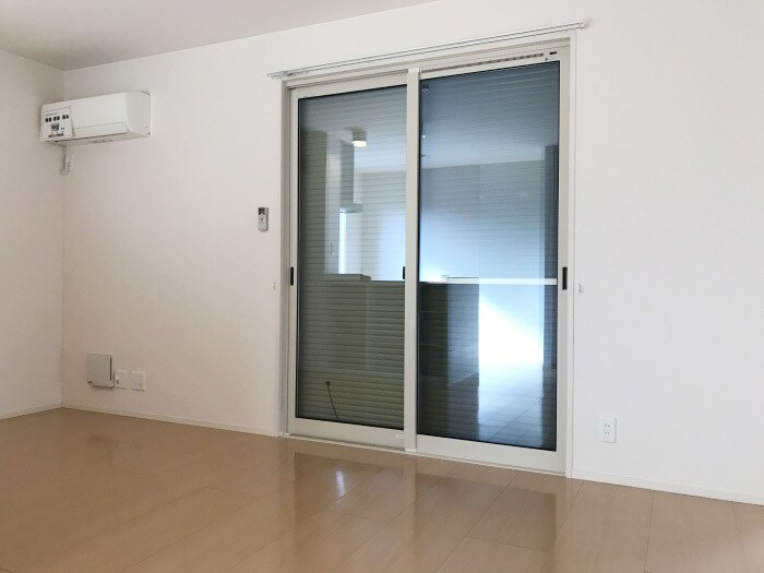 物件内観写真14　(シャッター雨戸)