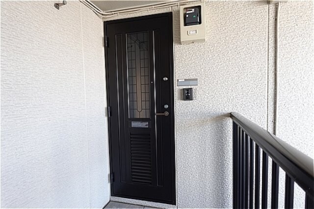 物件内観写真21　(玄関前)