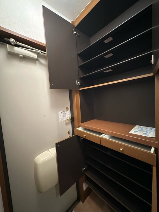 物件内観写真17　(シューズボックス)