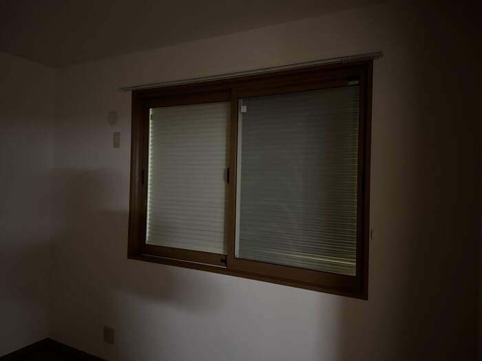 物件内観写真22　(シャッター雨戸)