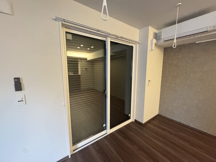 物件内観写真17　(シャッター雨戸)