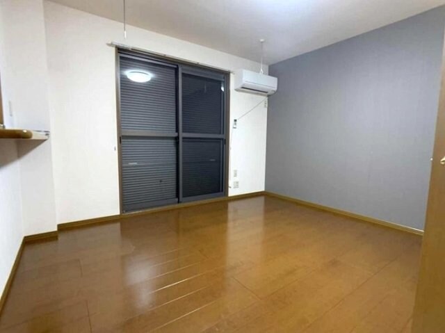 物件内観写真13　(シャッター雨戸)