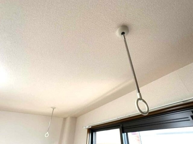 物件内観写真16　(室内物干し)