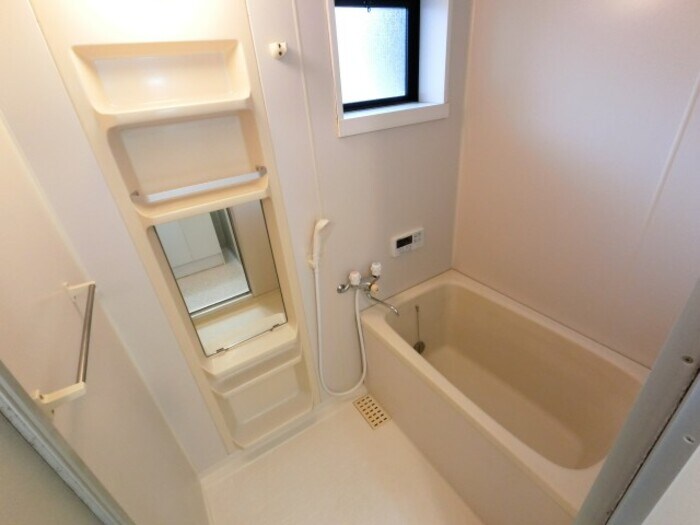 物件内観写真9　(浴室)